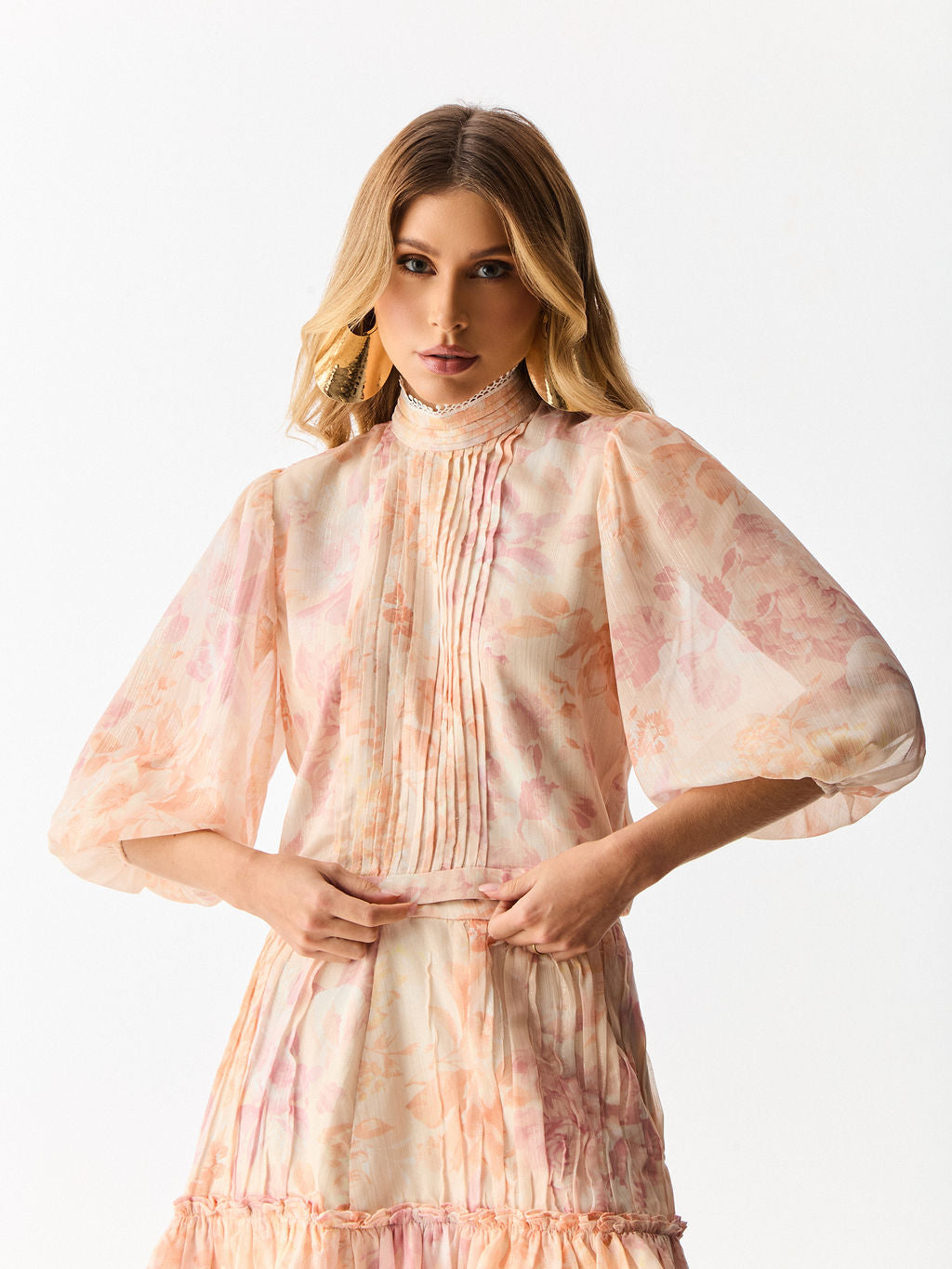 Camisa com Manga Bufante Floral