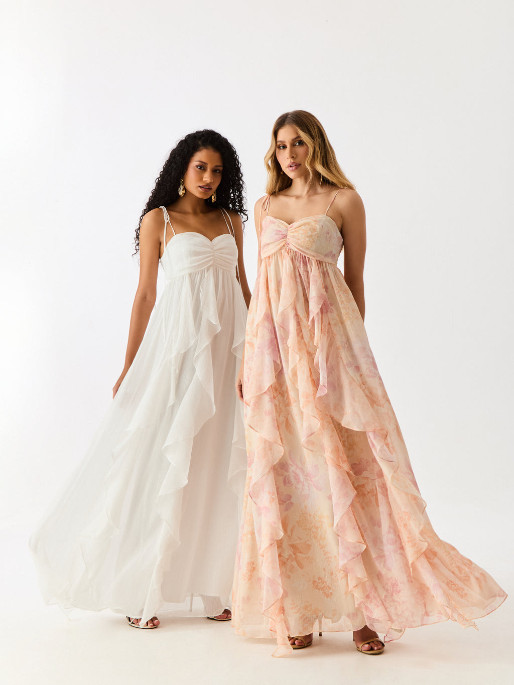 Vestido Longo com Babados Verticais Floral